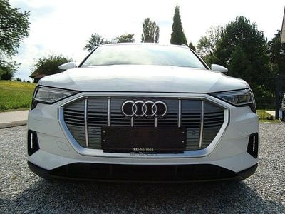 Gebraucht Audi e-tron S-Line 300 kW (408 PS) 2022 Weiß SUV