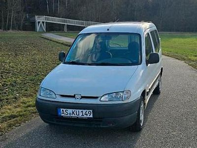 Gebraucht Peugeot Partner 75 PS (55 kW) 2002 Weiß Van / Kleinbus