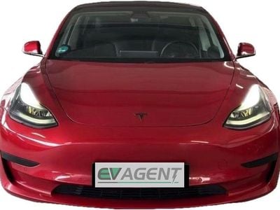 Gebraucht Tesla Model 3 Standard Range 239 kW (325 PS) 2021 Rot Limousine