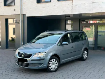 Gebraucht VW Touran 140 PS (102 kW) 2009 Grau Van / Kleinbus