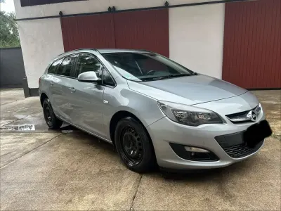 Gebraucht Opel Astra 165 PS (121 kW) 2015 Silber Kombi