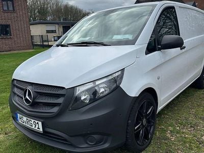 Usado Mercedes Vito 155 HP (114 kW) 2020 Branco Van