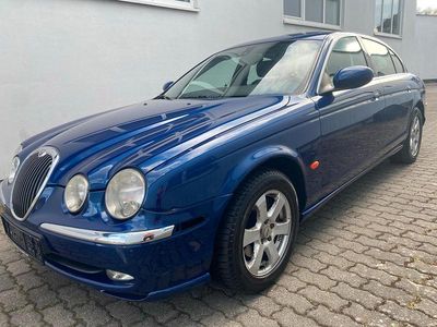Second-hand Jaguar X-type Executive 238 CP (175 kW) 2002 Albastru Berlinǎ