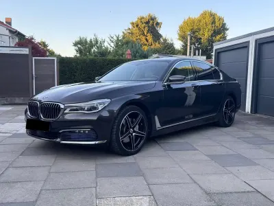 Gebraucht BMW 740 320 PS (235 kW) 2016 Braun Limousine