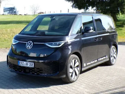 Gebraucht VW ID. Buzz Pro 150 kW (204 PS) 2022 Deep black perleffekt Van / Kleinbus