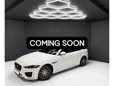 Usata Jaguar XE 300 CV (220 kW) 2022 Bianco Berlina