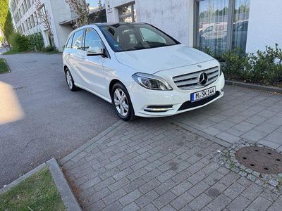 Mercedes B220