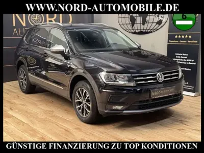 Gebraucht VW Tiguan Allspace Comfortline 150 PS (110 kW) 2020 Deep black perleffek (metallic) SUV