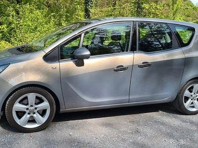 Gebraucht Opel Meriva Innovation 140 PS (102 kW) 2011 Beige Van / Kleinbus