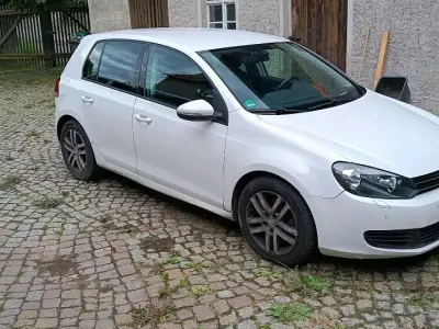 Gebraucht VW Golf VI 160 PS (117 kW) 2009 Weiß Kleinwagen
