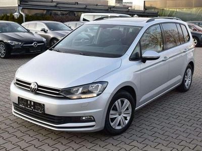 Gebraucht VW Touran Comfortline 122 PS (89 kW) 2022 Reflexsilber metallic Van / Kleinbus