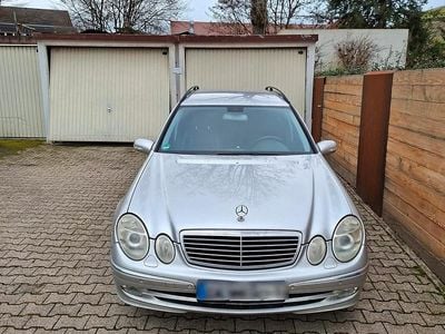 Gebraucht Mercedes E240 176 PS (129 kW) 2005 Silber Kombi