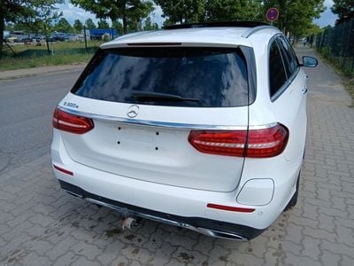 Mercedes E300