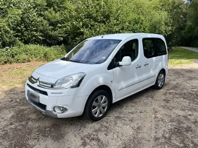 Gebraucht Citroën Berlingo 92 PS (67 kW) 2014 Weiß Van / Kleinbus