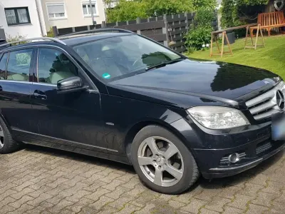 Gebraucht Mercedes C200 136 PS (100 kW) 2010 Schwarz Kombi