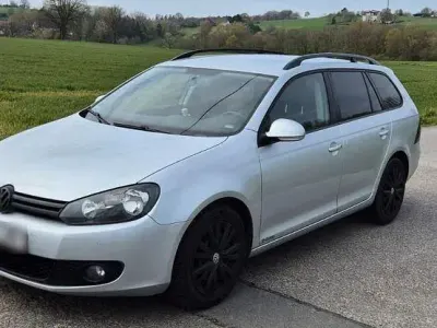 Gebraucht VW Golf V Trendline 105 PS (77 kW) 2009 Silber Kombi