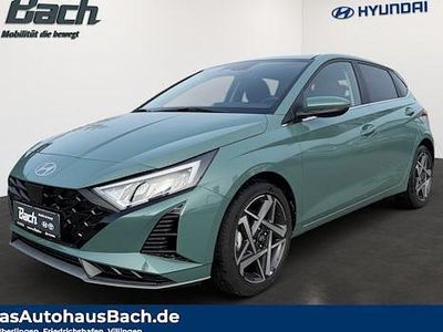 Neu Hyundai i20 Prime 100 PS (73 kW) 2025 Grün Limousine