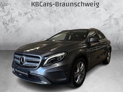 Gebraucht Mercedes GLA220 Urban 170 PS (125 kW) 2015 Grau SUV