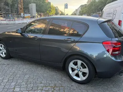 Gebraucht BMW 116 Sport Line 136 PS (100 kW) 2012 Grau Kleinwagen