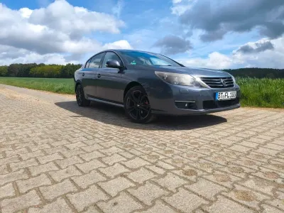 Używany Renault Latitude 150 KM (110 kW) 2011 Szary Sedan/Limuzyna