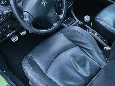 Gebraucht Peugeot 206 CC 109 PS (80 kW) 2004 Grün Cabrio