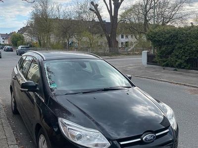 Gebraucht Ford Focus 140 PS (102 kW) 2013 Schwarz Kombi