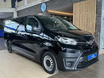 Usata Toyota Proace 144 CV (105 kW) 2023 Nero Monovolume
