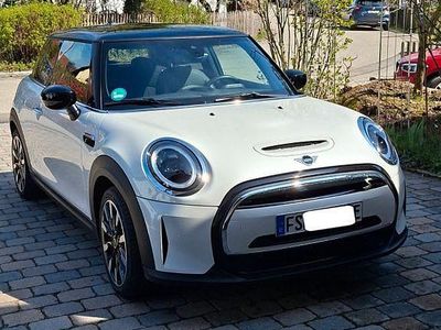 Gebraucht Mini Cooper SE 135 kW (184 PS) 2023 Weiß Kleinwagen