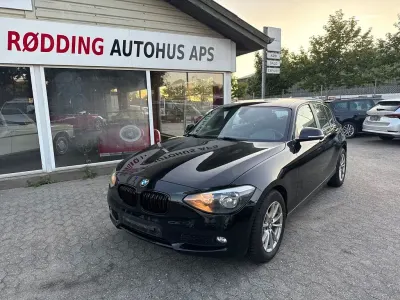 Gebraucht BMW 118 143 PS (105 kW) 2014 Schwarz Kleinwagen