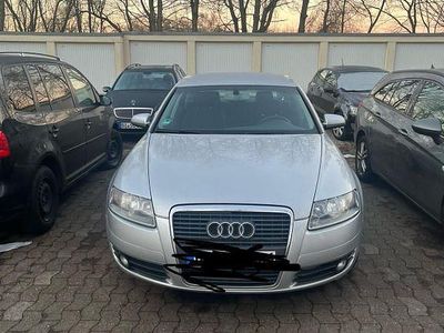Usado Audi A6 170 HP (125 kW) 2006 Prateado Sedan