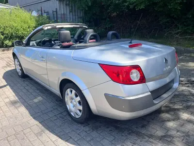Gebraucht Renault Mégane Cabriolet Exception 135 PS (99 kW) 2007 Platingrau Cabrio