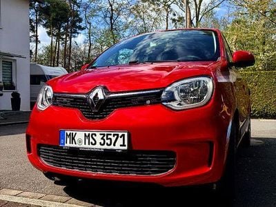Second-hand Renault Twingo Intens 73 CP (53 kW) 2019 Roșu Hatchback
