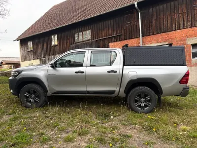 Gebraucht Toyota HiLux 150 PS (110 kW) 2020 Silber Pickup