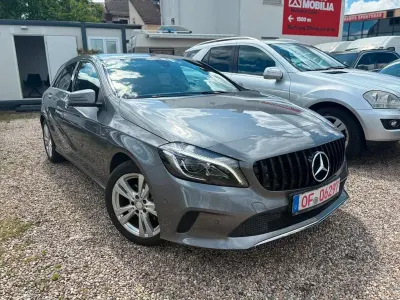 Gebraucht Mercedes A160 102 PS (75 kW) 2017 Grau Limousine