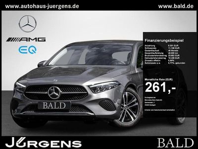 Gebraucht Mercedes A180 Advanced 116 PS (85 kW) 2024 Mountain grey metallic Limousine