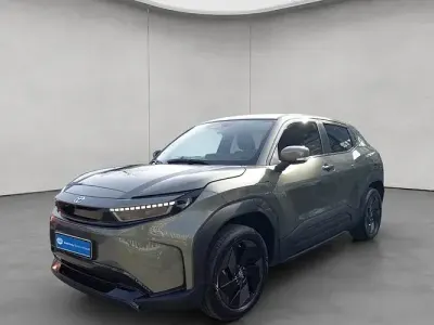 Neu Toyota Urban Cruiser 128 kW (175 PS) 2026 Grün SUV