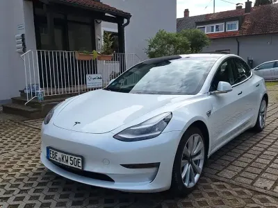 Gebraucht Tesla Model 3 324 kW (441 PS) 2019 Weiß Limousine