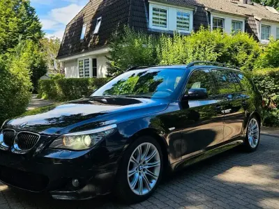 Gebraucht BMW 525 M Sport 197 PS (144 kW) 2009 Schwarz Kombi