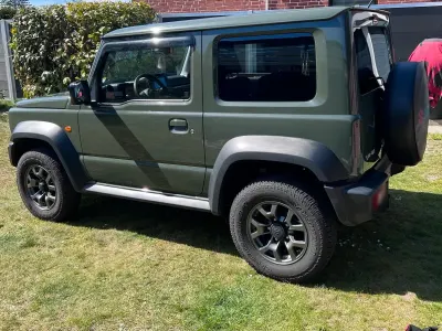 Gebraucht Suzuki Jimny Comfort+ 102 PS (75 kW) 2020 Grün SUV