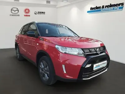 Neu Suzuki Vitara Comfort 129 PS (94 kW) 2026 Bright red / cosmic black pear SUV
