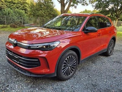 Usata VW Tiguan Goal 150 CV (110 kW) 2024 Rosso SUV