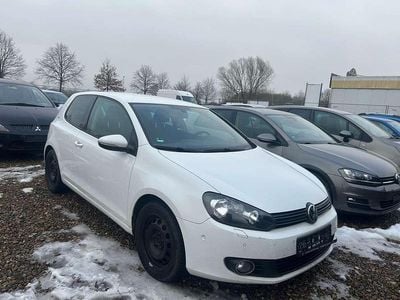 Gebraucht VW Golf VI Team 105 PS (77 kW) 2011 Candyweiß Kleinwagen