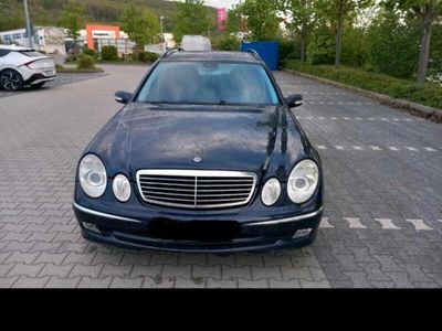 Mercedes E270