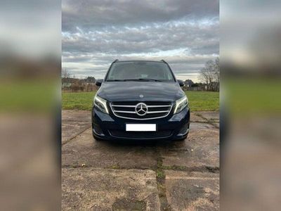 Blau Gebraucht 2018 Mercedes V220 Edition Van / Kleinbus | 34.999 € (Superpreis)