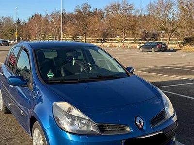 Gebraucht Renault Clio II 111 PS (81 kW) 2007 Blau Kleinwagen