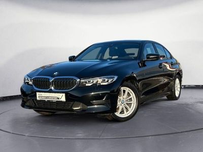 gebraucht BMW 320 i xDrive Limousine