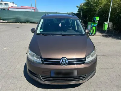 Gebraucht VW Sharan 140 PS (102 kW) 2014 Braun Van / Kleinbus