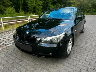 Używany BMW 325 2006 Czarny Sedan/Limuzyna
