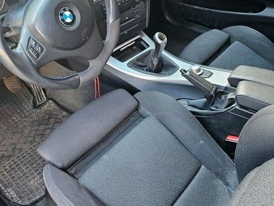 gebraucht BMW 325 i E91. 6 Zylinder sehr guter Zustand