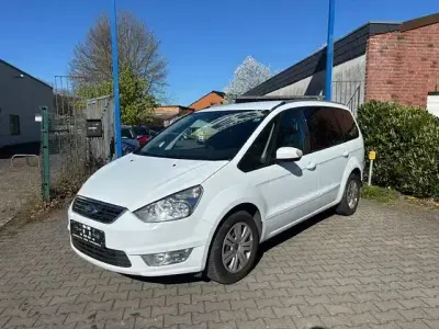 Używany Ford Galaxy Ambiente 146 KM (107 kW) 2011 Biały Minivan